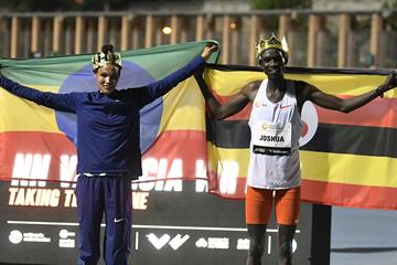 Letesenbet Gidey and Joshua Cheptegei after breaking world records in Valencia (AFP / Getty Images)