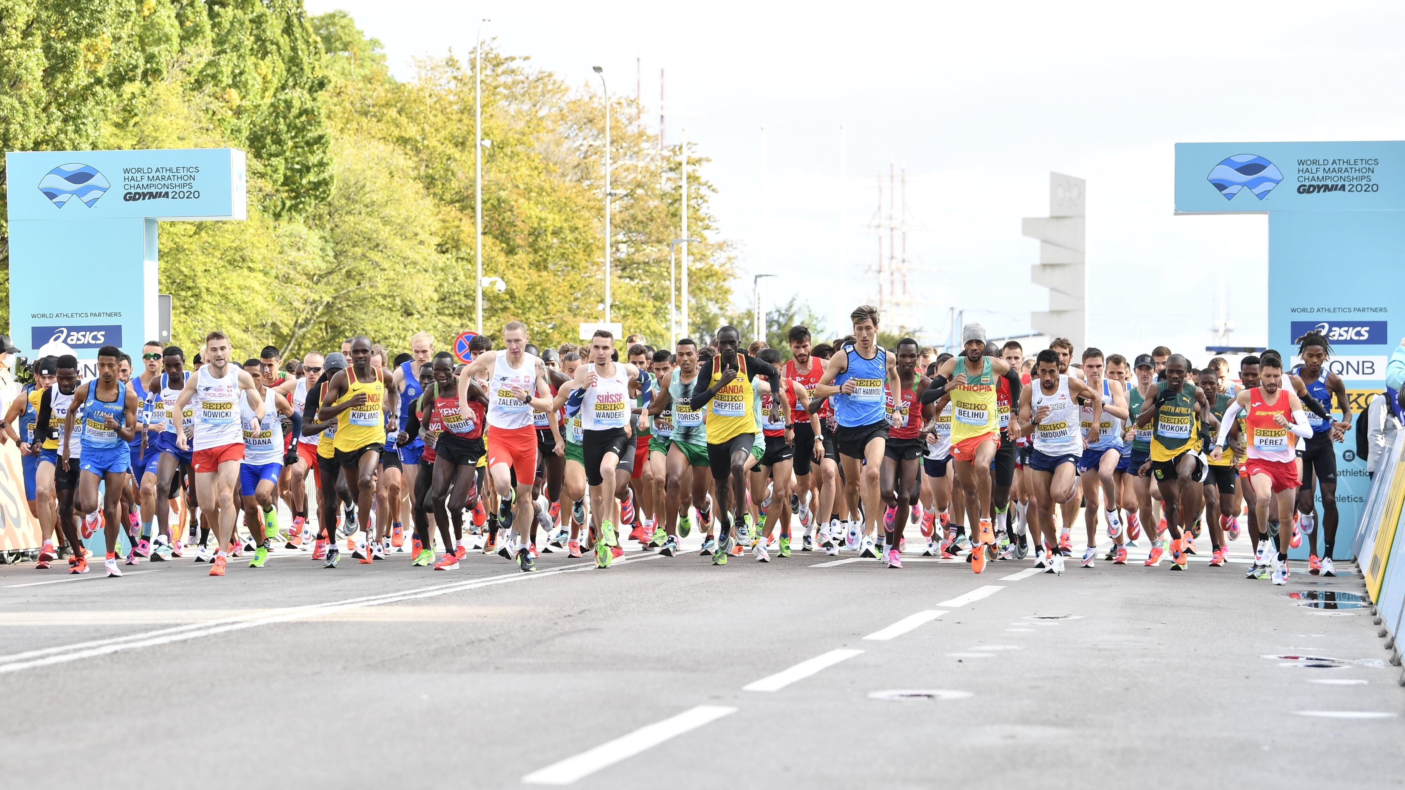 The start of the men's race at the World Athletics Half Marathon Championships Gdynia 2020 (Getty Images)